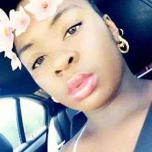 Meet your Posher, Sade